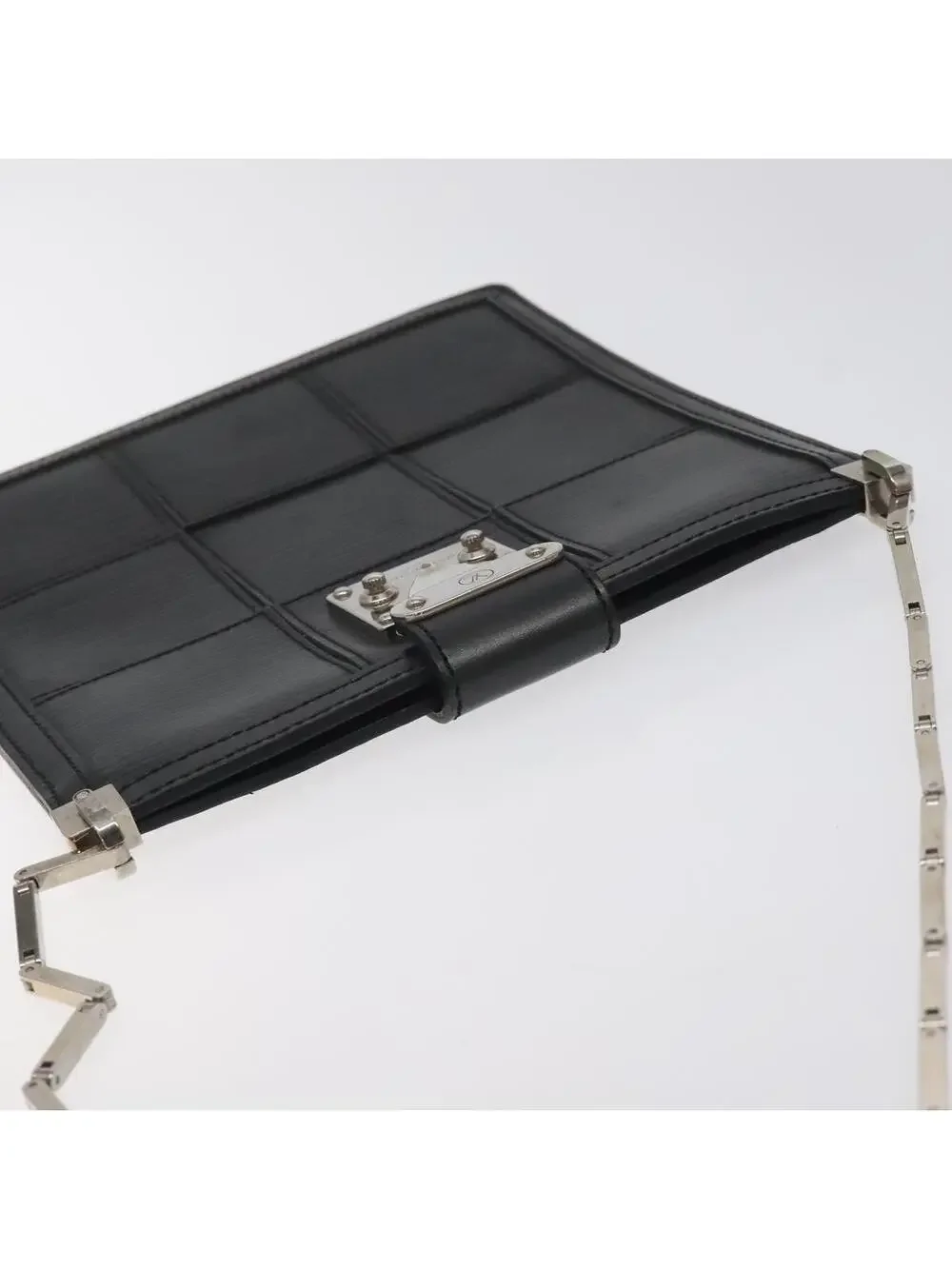 Louis Vuitton elevate your